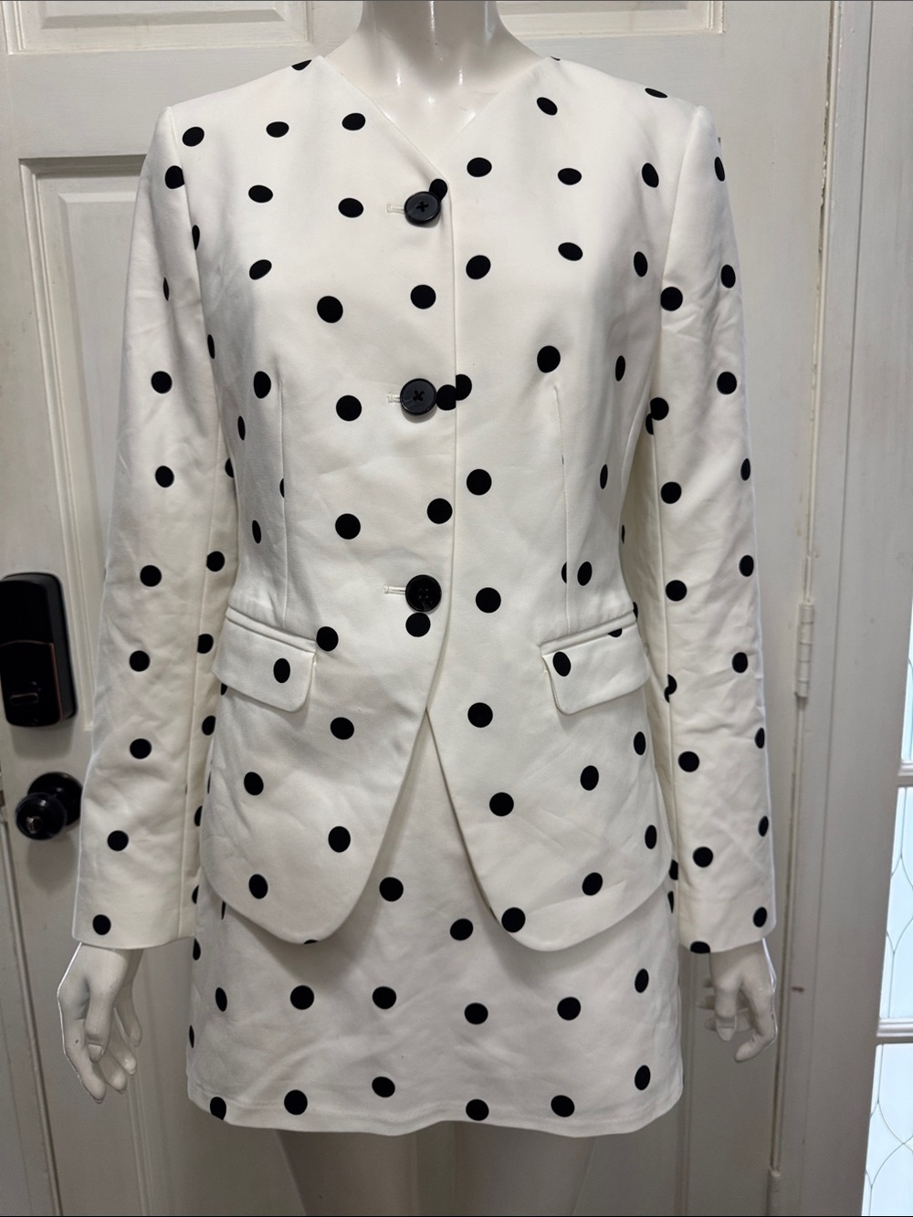 Express Editor White Polka Dot Blazer Skirt Set Stretch
Cotton 2-Piece Suit A4 - Picture 4 of 16